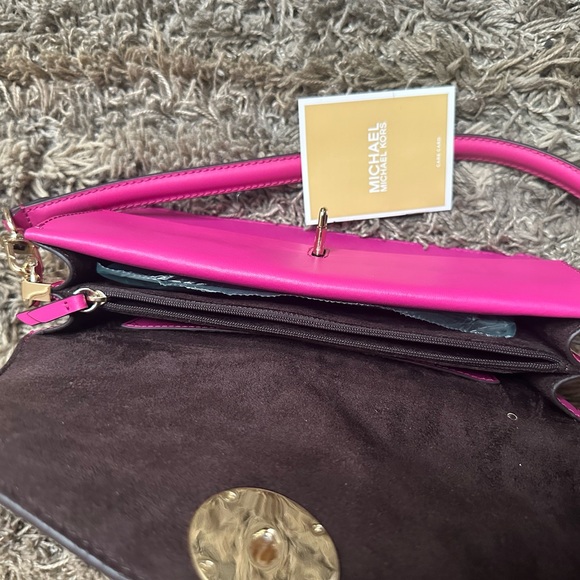 Michael Kors Ladies Medium Greenwich Saffiano Leather Bag In Wild Berry - Picture 4 of 7